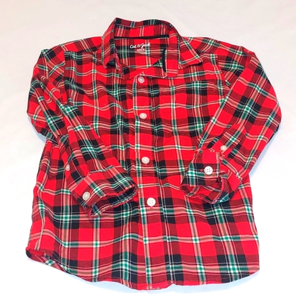 Cat and Jack Size 4/5 Boys Red Plaid Button Down Shirt .New Condition